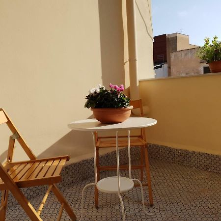 Rifinito Bilocale In Centro, Casa Verdi, 2° Piano Apartment Багерия Екстериор снимка