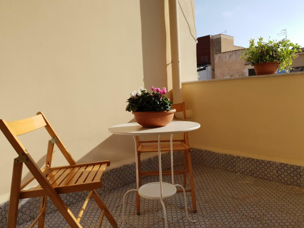 Rifinito Bilocale In Centro, Casa Verdi, 2° Piano Apartment Багерия Екстериор снимка